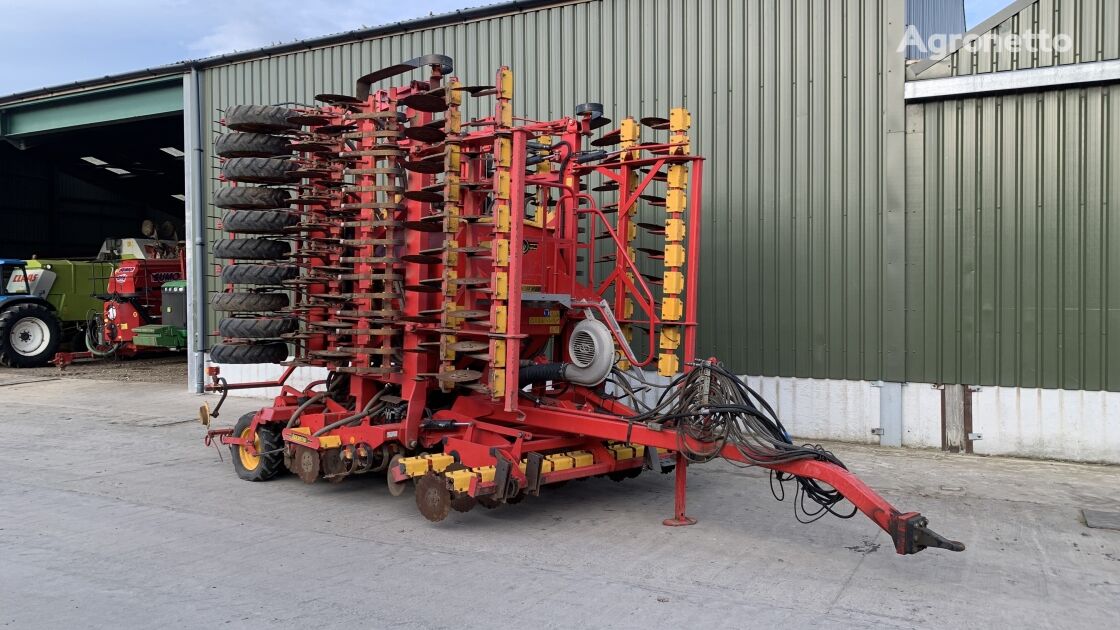 Vaderstad Rapid A800s combine seed drill