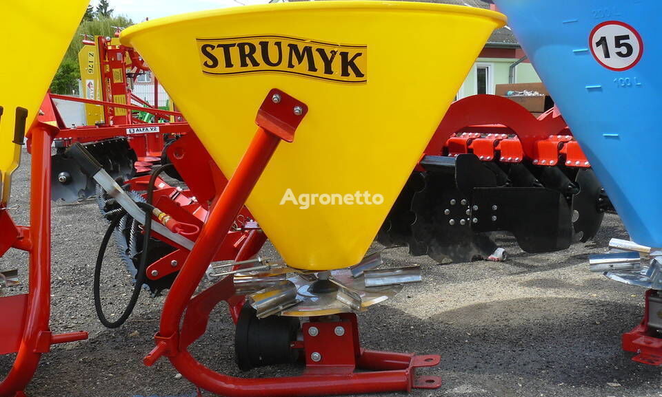 new Strumyk mounted fertilizer spreader