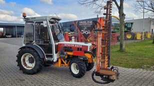 Steyr 8075 AS 4WD narrow vineyard tractor