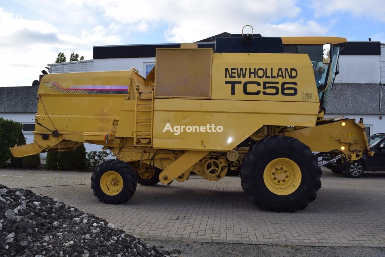 New Holland TC 56 grain harvester