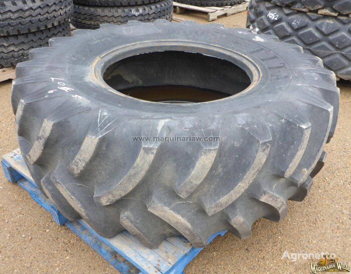 Titan 18.4-26 tractor tire