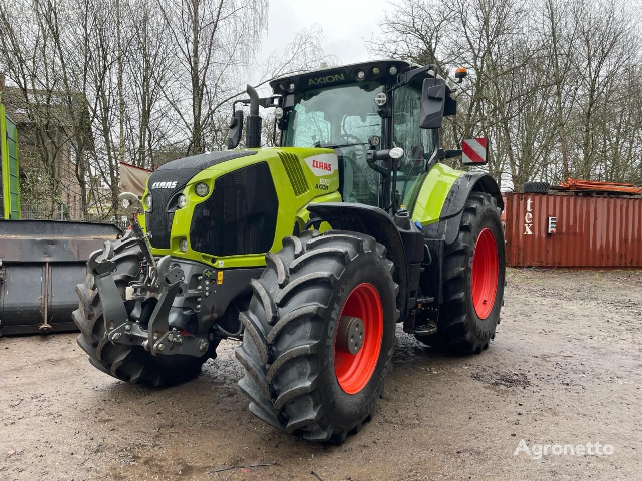 Axion 870 wheel tractor