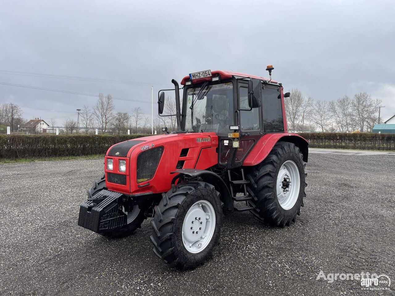 Belarus 952.4 wheel tractor