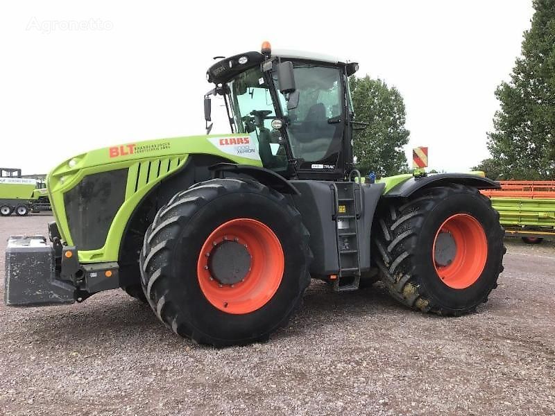 Claas XERION 5000 TRAC wheel tractor