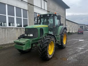 John Deere 6920 4X4 wheel tractor