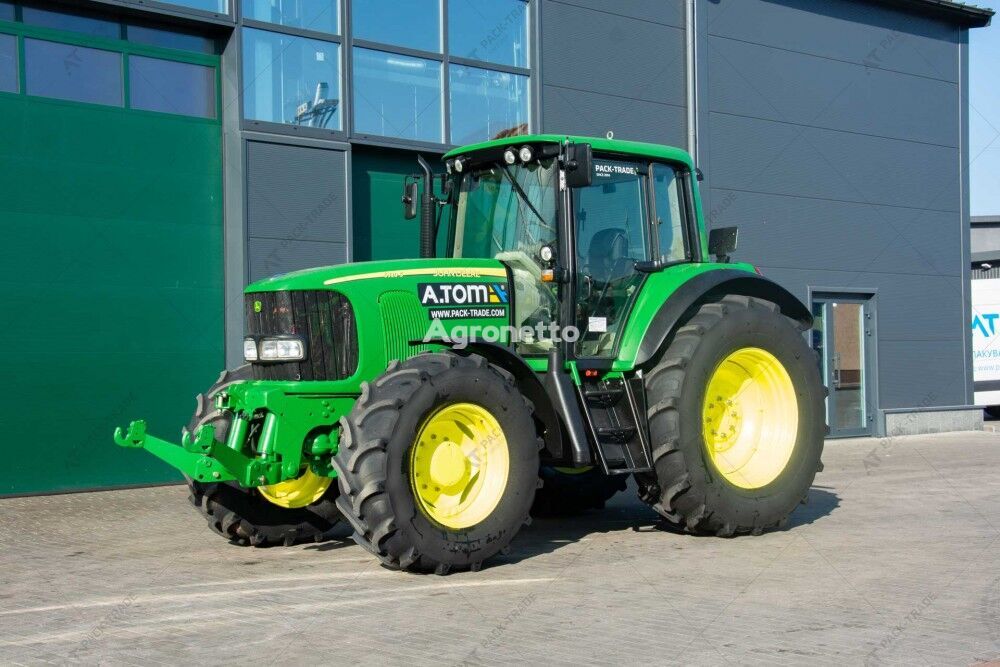 John Deere 6920S wheel tractor