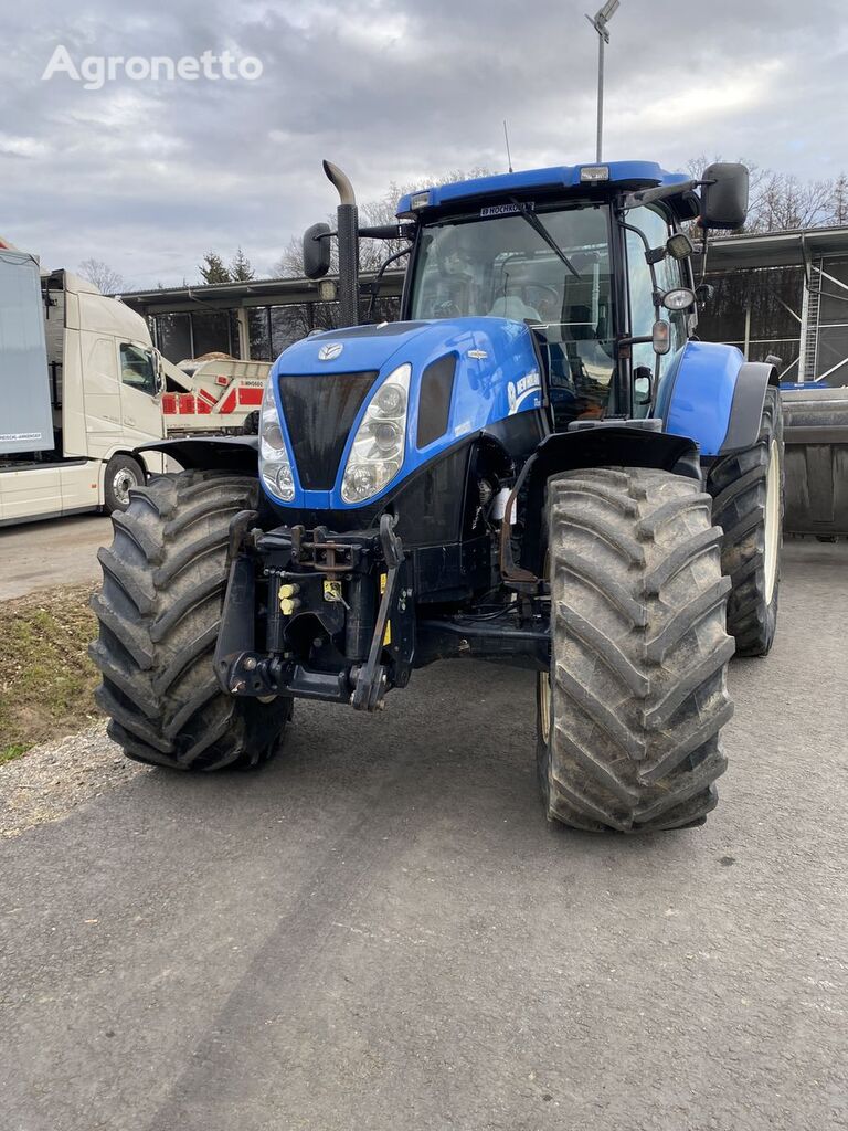 New Holland T7.235 Auto Command wheel tractor