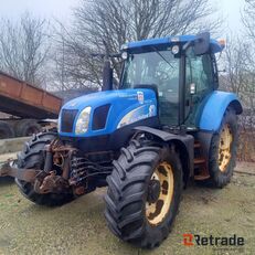 New Holland TS135A wheel tractor