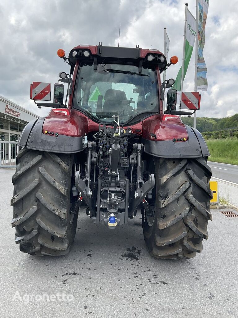 Valtra Q 305 wheel tractor